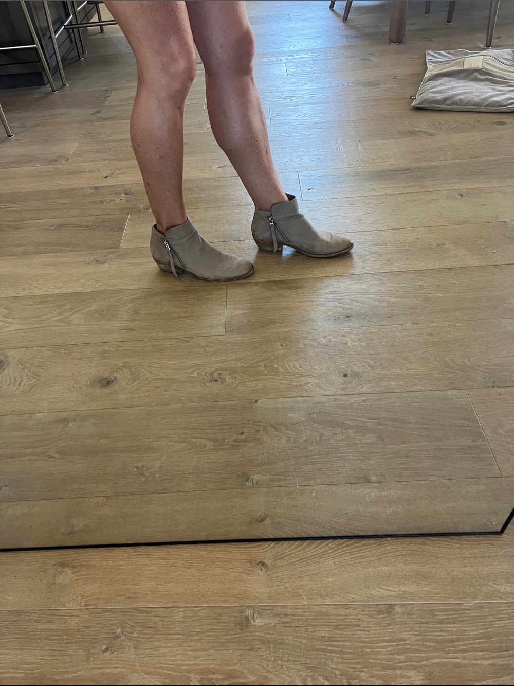 Sam Edelman Women’s Ankle Booties in Taupe - Classic Zip Side size 8